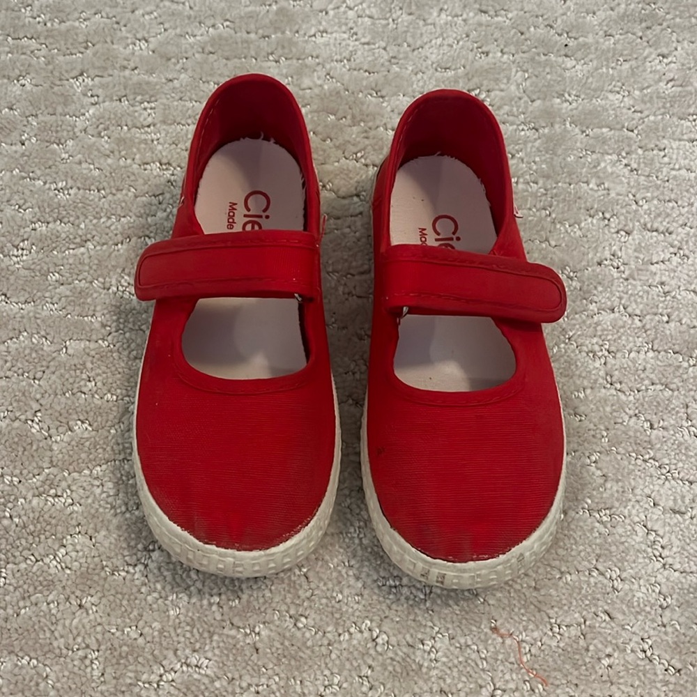 Cienta shoes